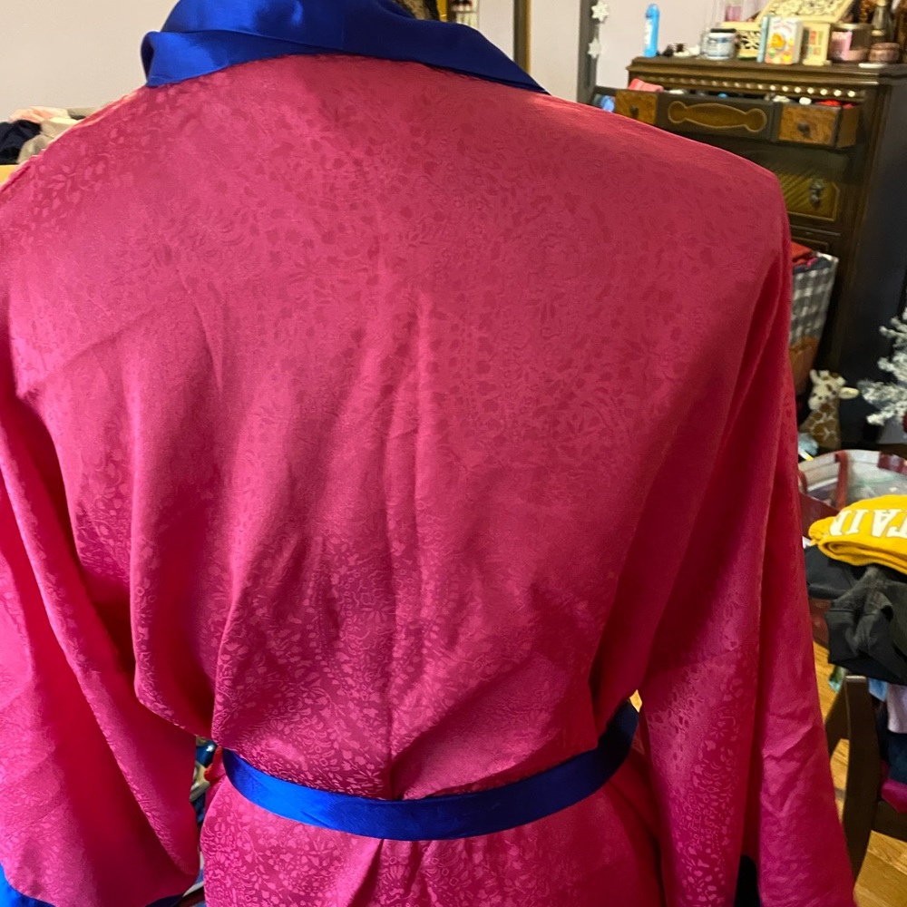 Blue and pink vintage Victoria secret robe - Picture 7 of 9